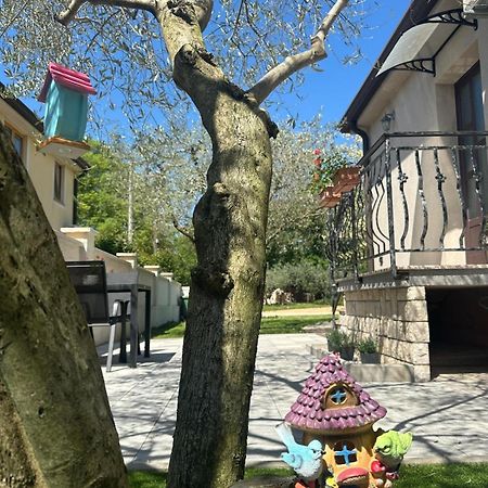 Apartment Nina With Private Pool Nova Vas  外观 照片